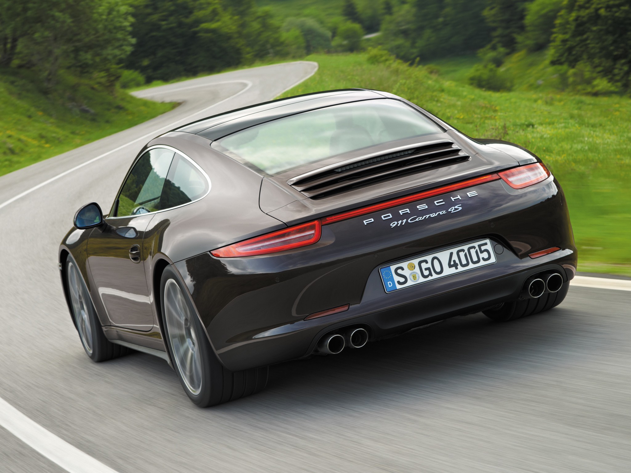 Porsche 911 Carrera 4S photo 24