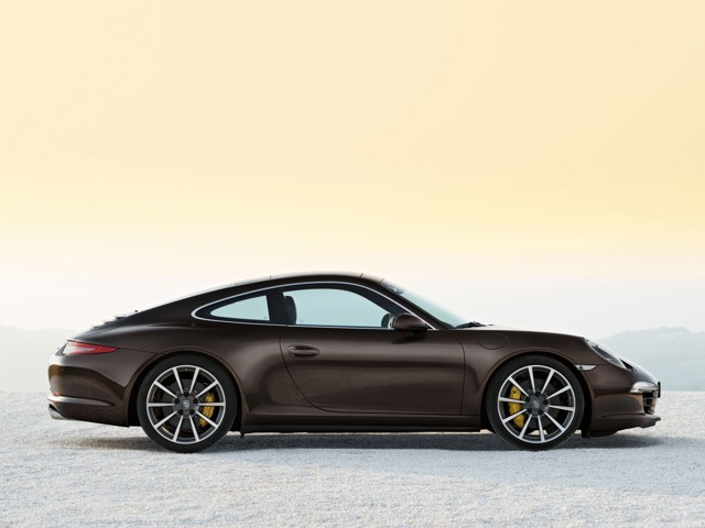Porsche 911 Carrera 4S photo 28