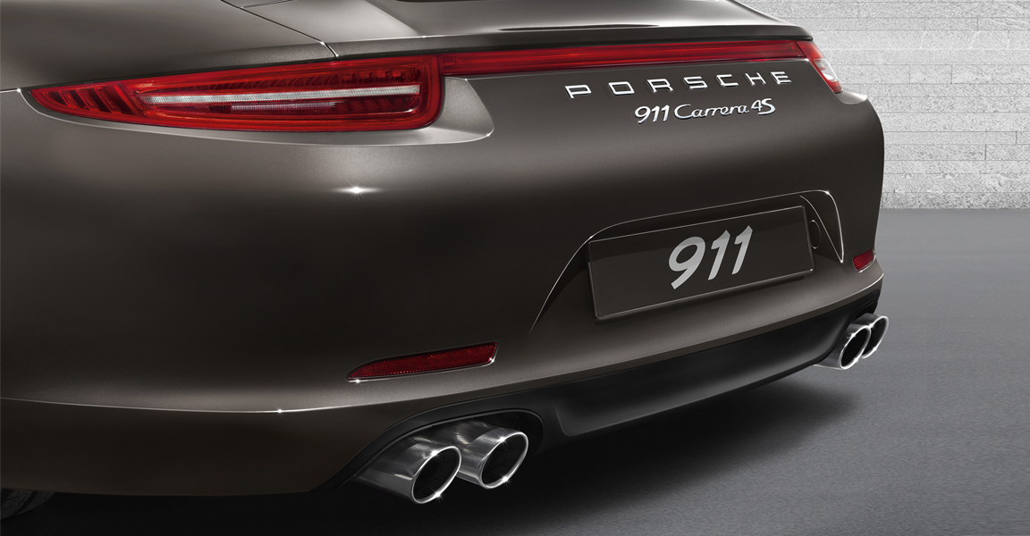 Porsche 911 Carrera 4S photo 2