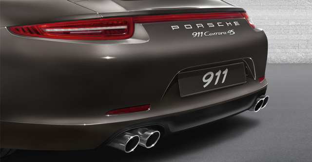 Porsche 911 Carrera 4S photo 2