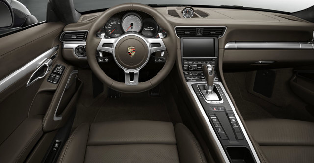 Porsche 911 Carrera 4S photo 14
