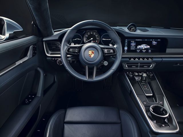 Porsche 911 Carrera 4S photo 17