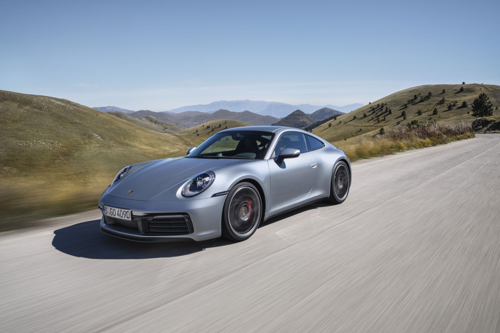 Porsche 911 Carrera 4S photo 2