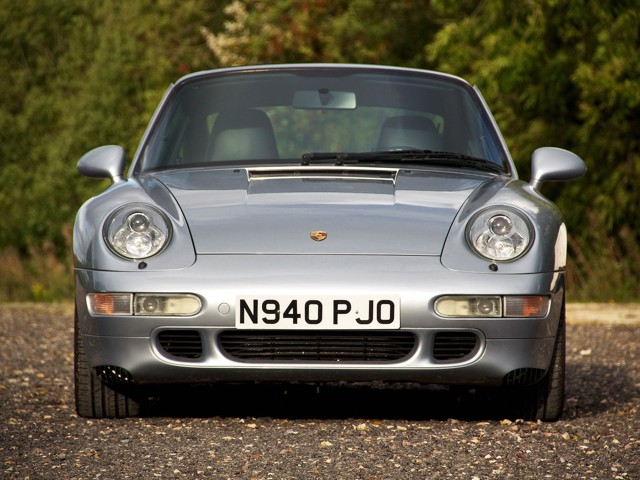 Porsche 911 Carrera 4S photo 8