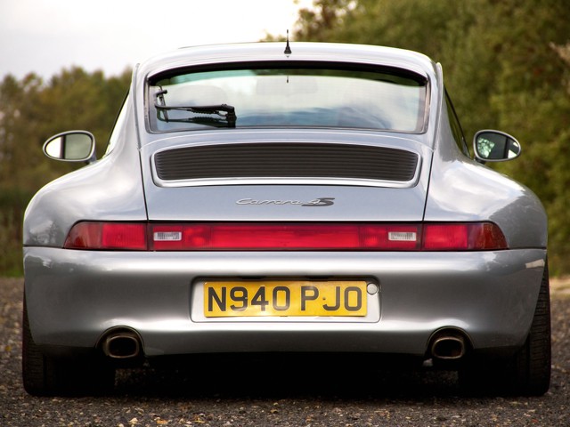 Porsche 911 Carrera 4S photo 9