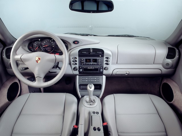 Porsche 911 Carrera 4S photo 55