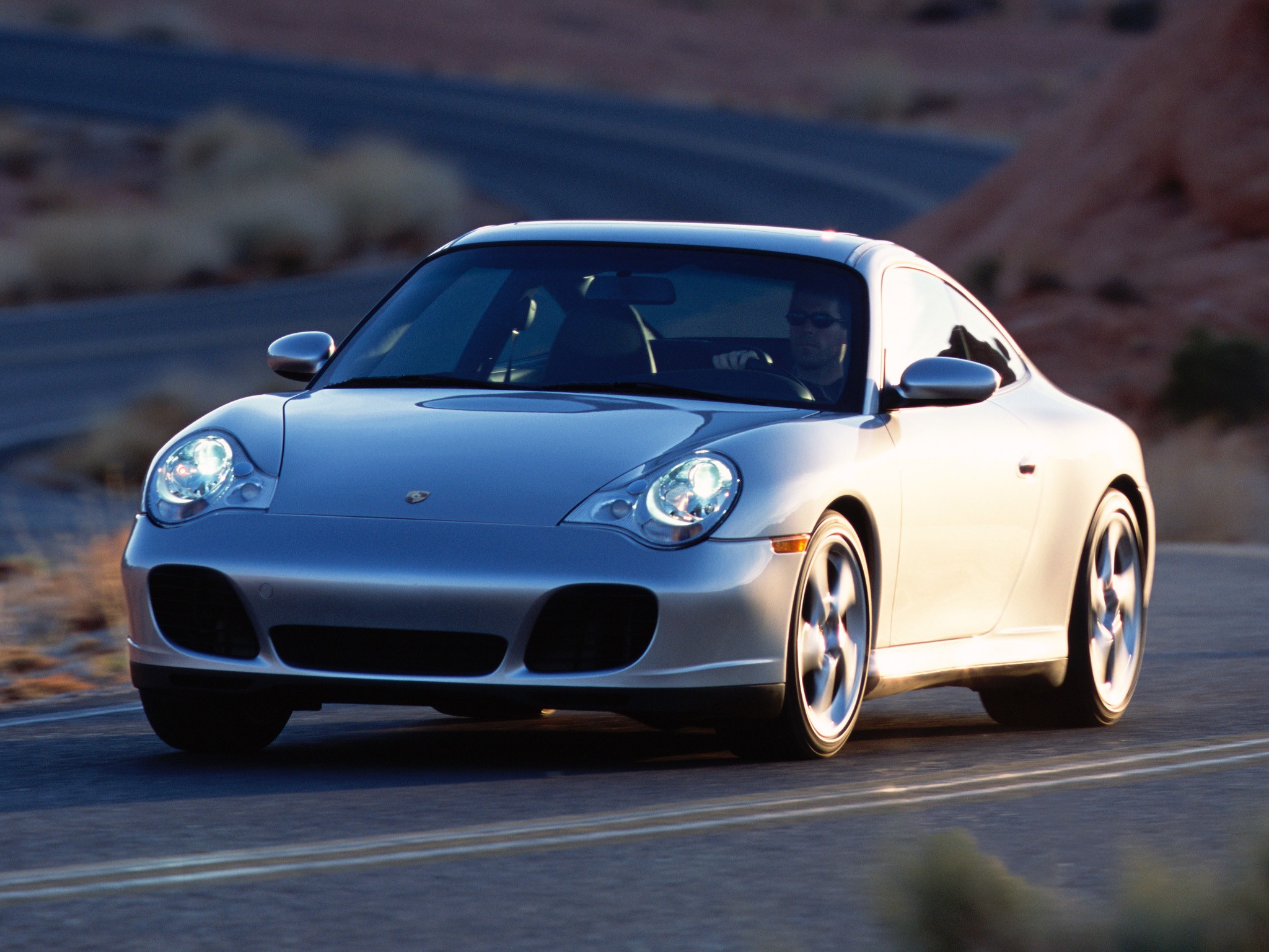 Porsche 911 Carrera 4S photo 15