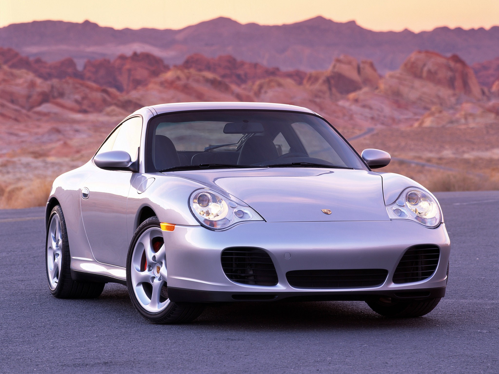 Porsche 911 Carrera 4S photo 19