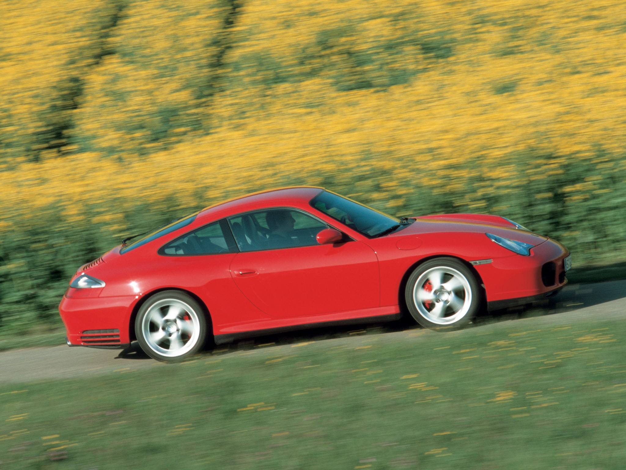Porsche 911 Carrera 4S photo 32