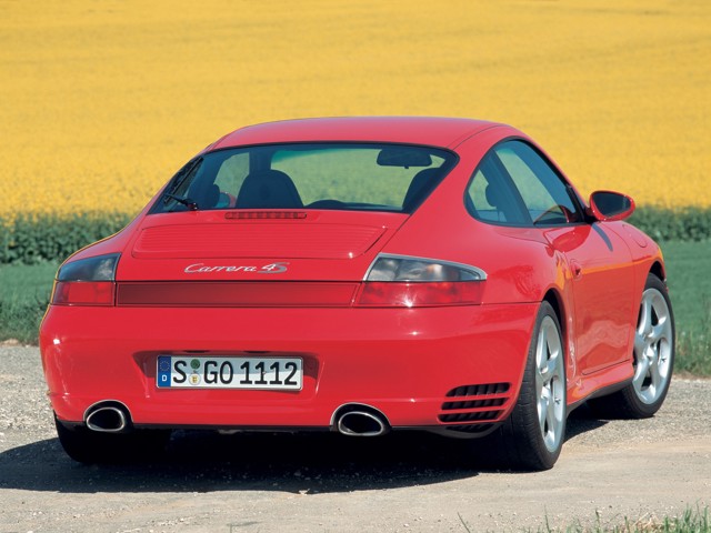 Porsche 911 Carrera 4S photo 34