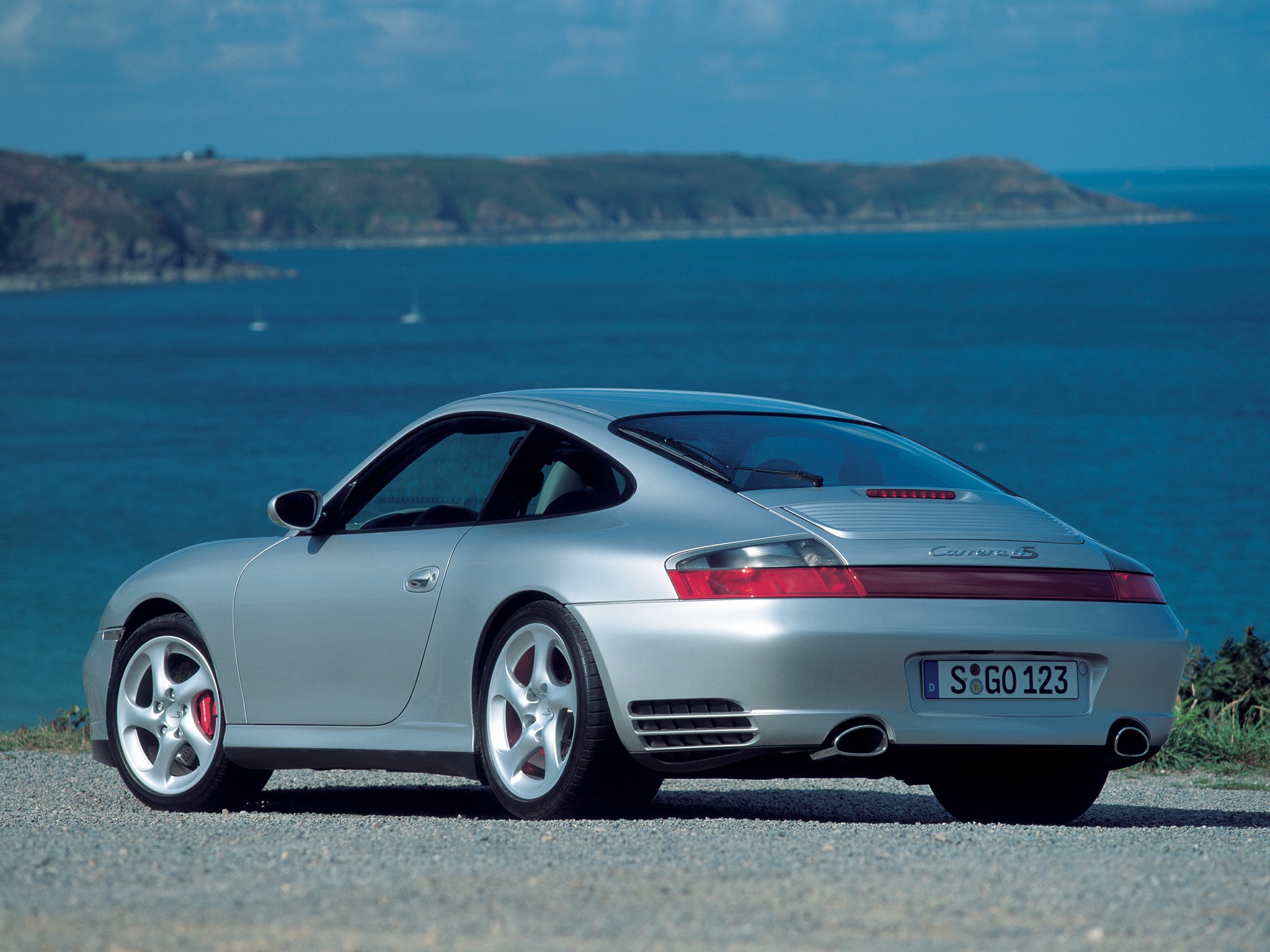 Porsche 911 Carrera 4S photo 39