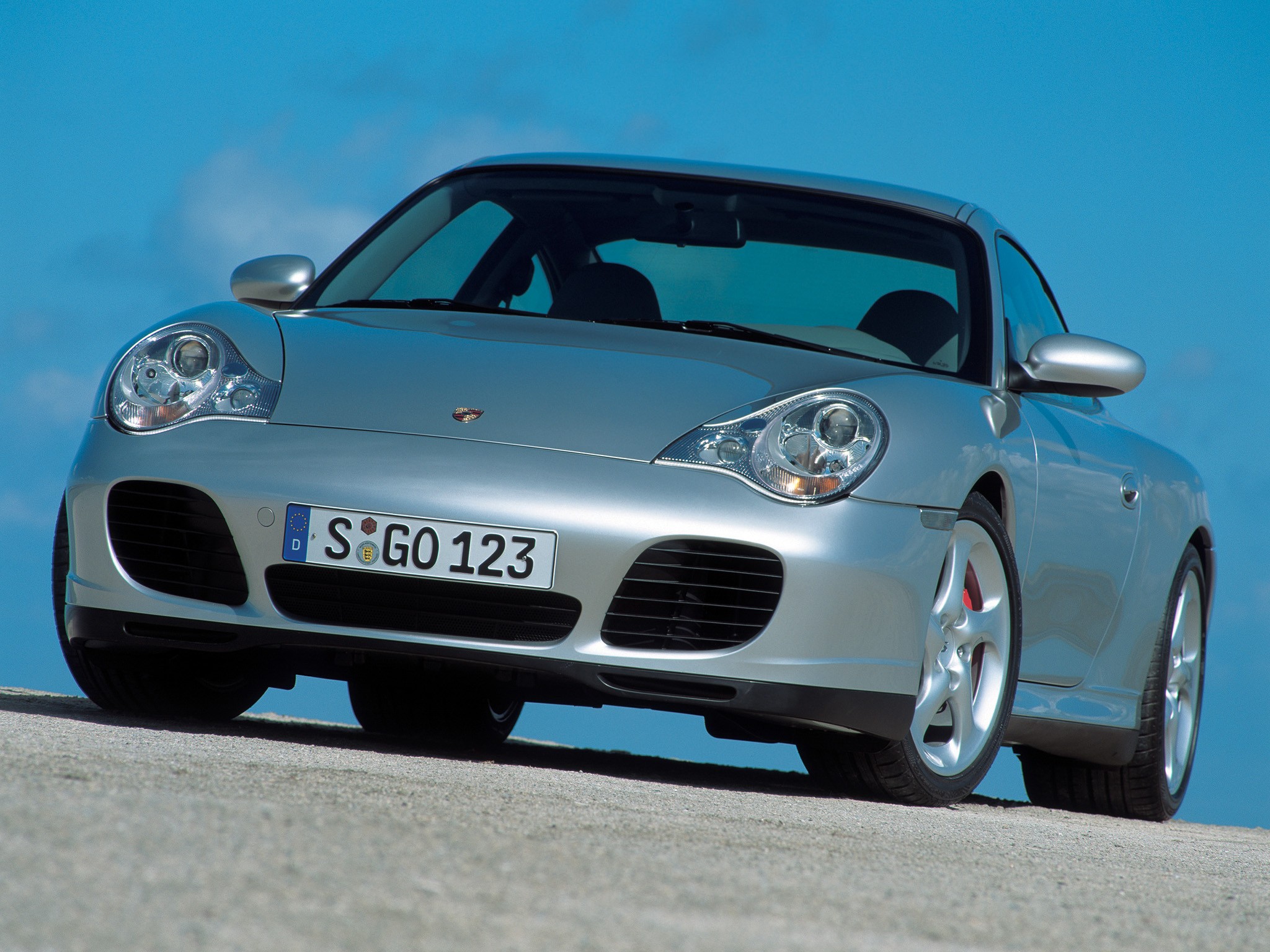 Porsche 911 Carrera 4S photo 43