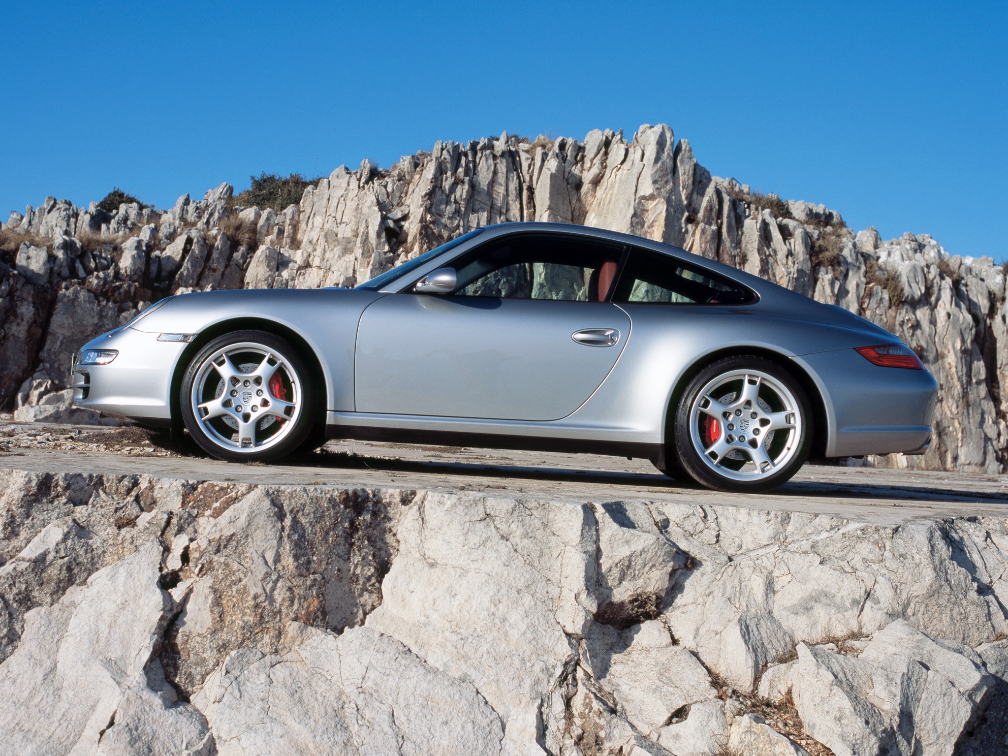 Porsche 911 Carrera 4S photo 14