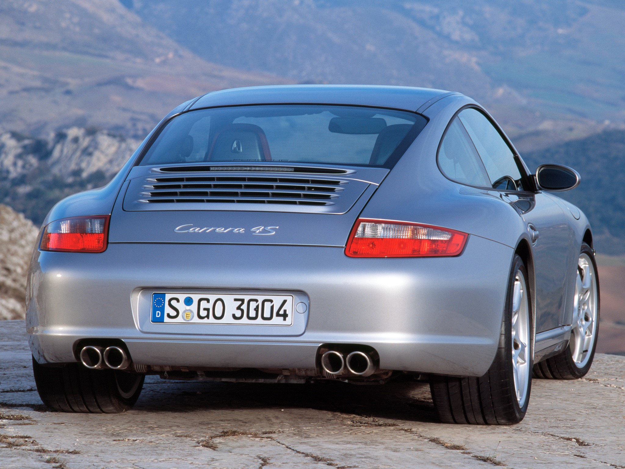 Porsche 911 Carrera 4S photo 17