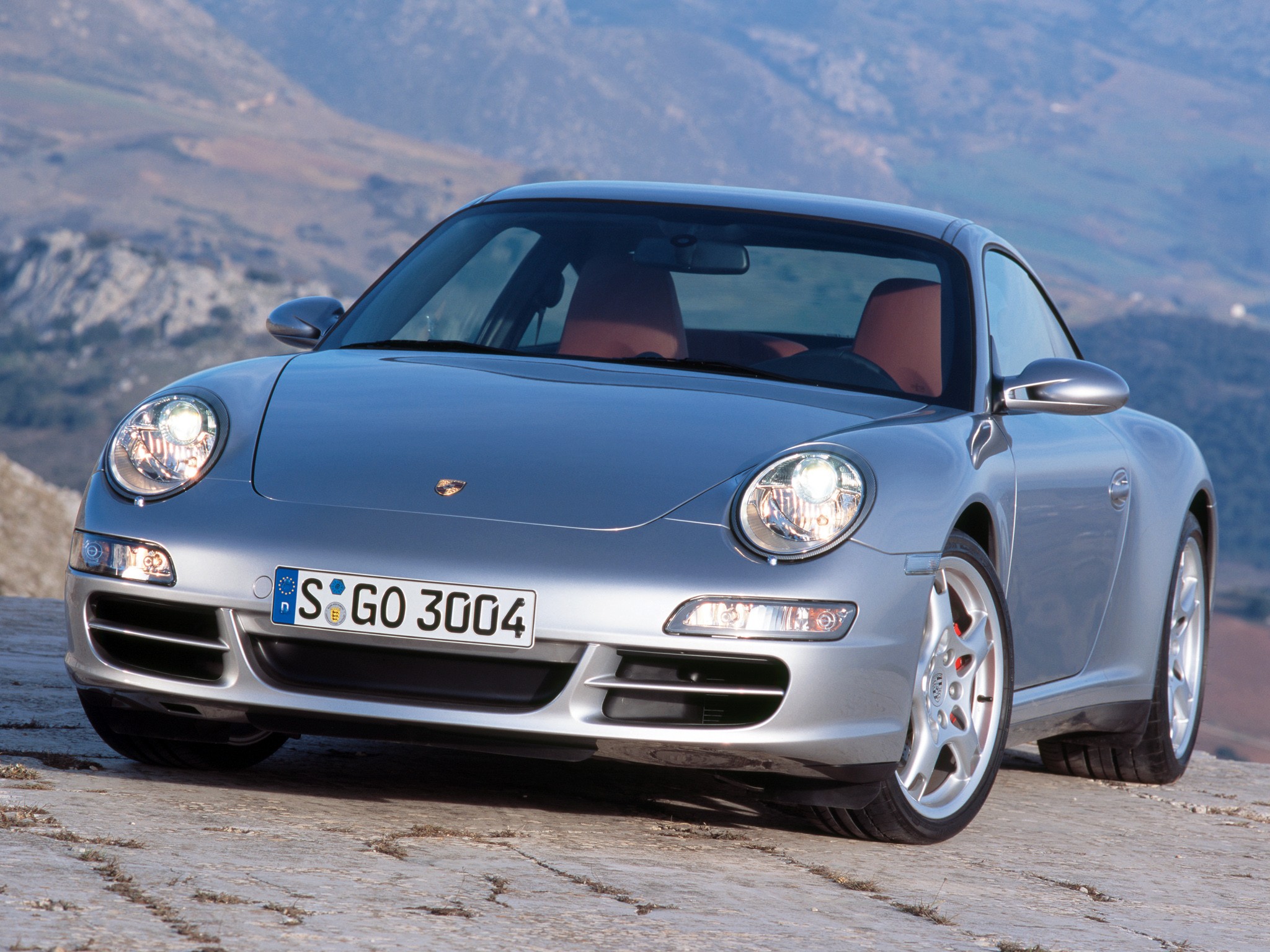 Porsche 911 Carrera 4S photo 18
