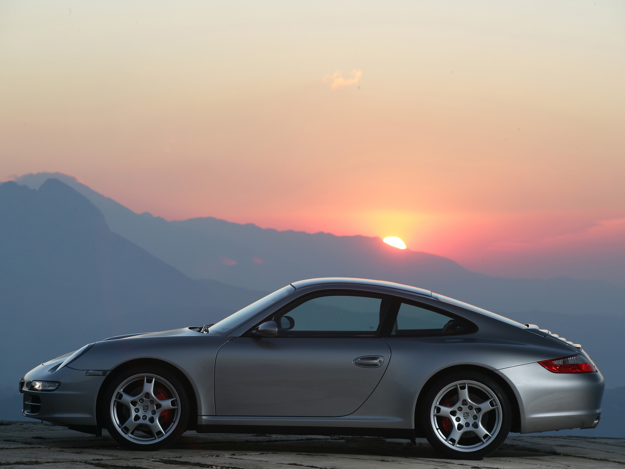 Porsche 911 Carrera 4S photo 25