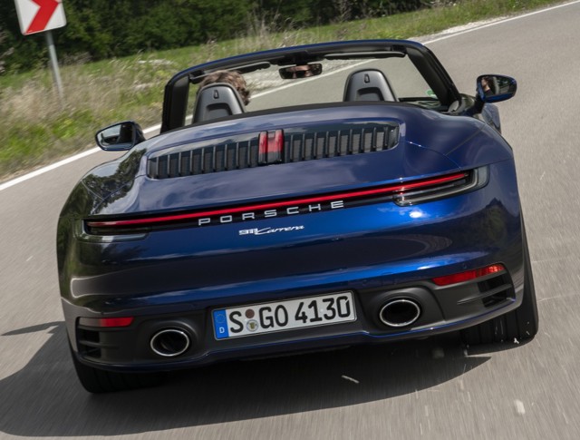 Porsche 911 Carrera Cabriolet Foto 16
