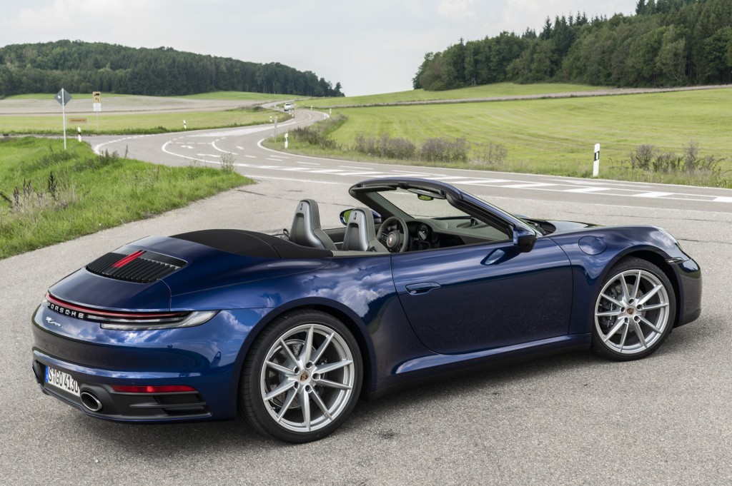 Porsche 911 Carrera Cabriolet photo 17