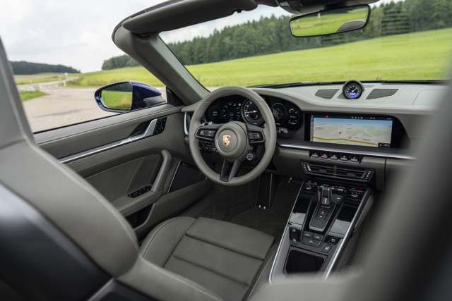 Porsche 911 Carrera Cabriolet Foto 26