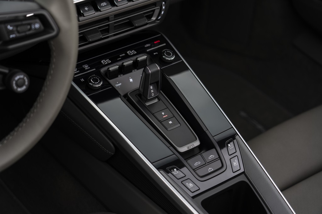 Porsche 911 Carrera Cabriolet photo 27