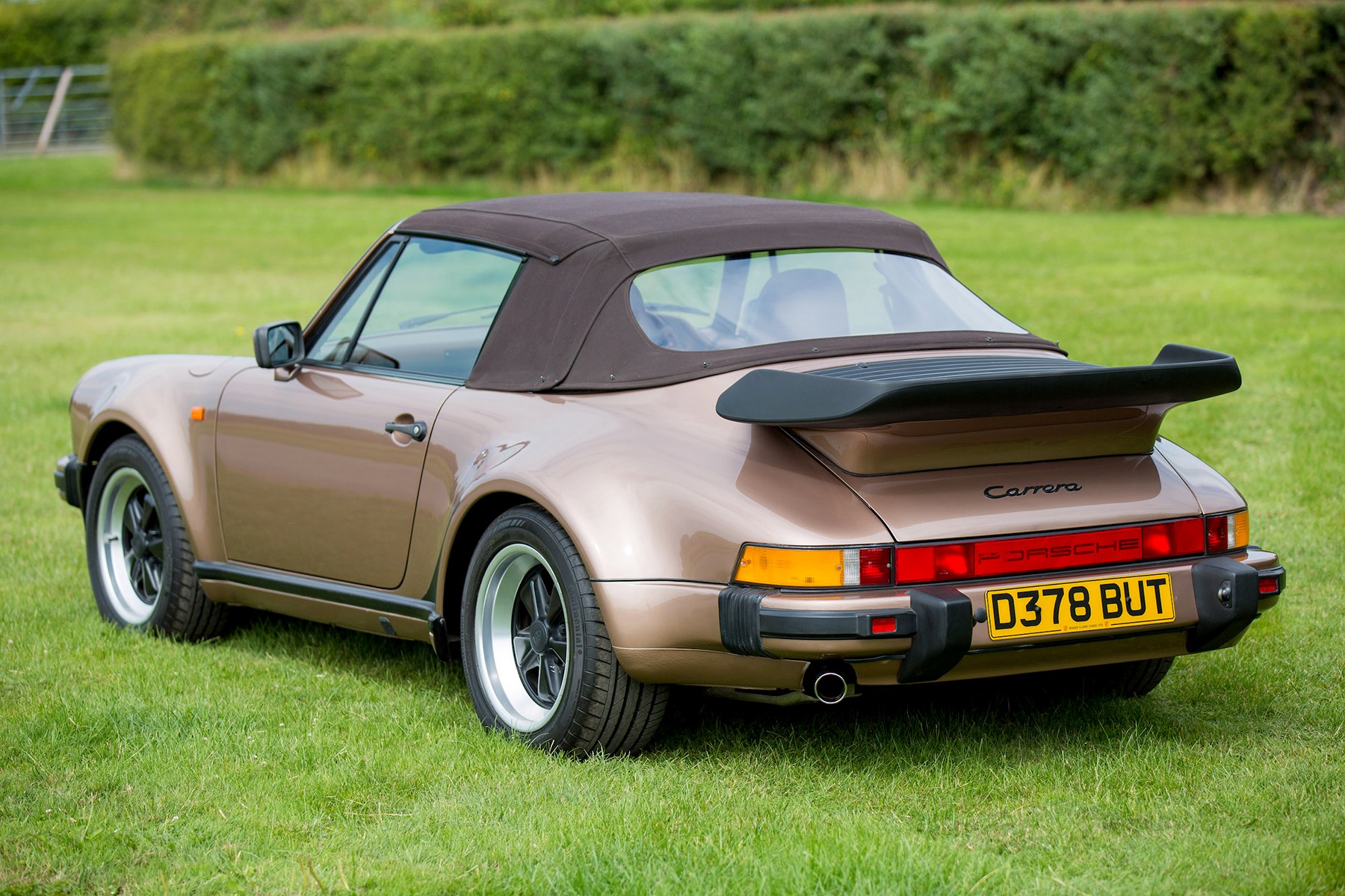 Porsche 911 Carrera Cabriolet photo 4