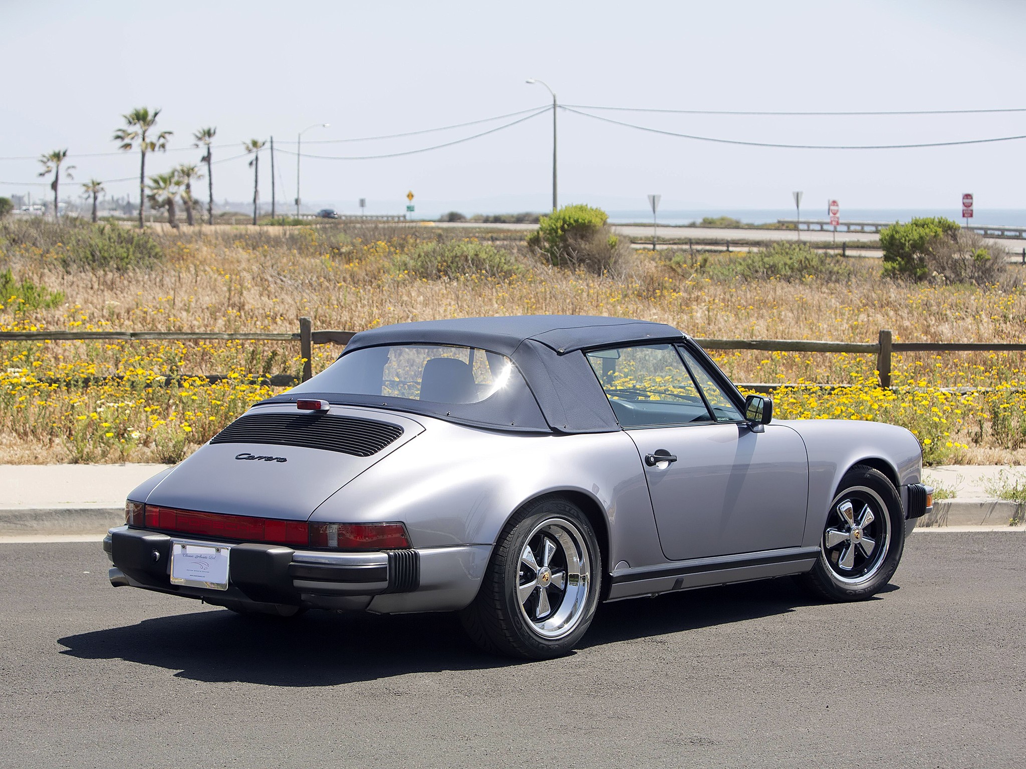 Porsche 911 Carrera Cabriolet photo 8