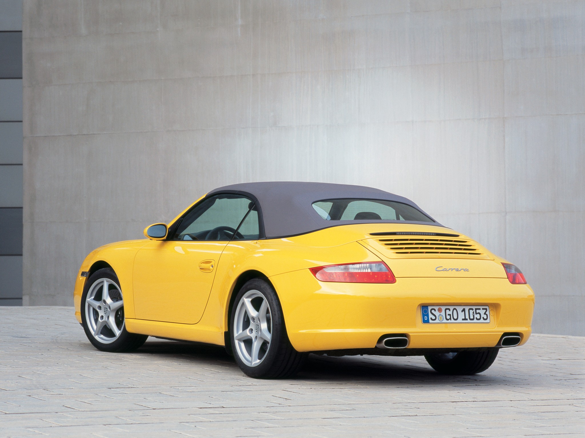 Porsche 911 Carrera Cabriolet photo 23