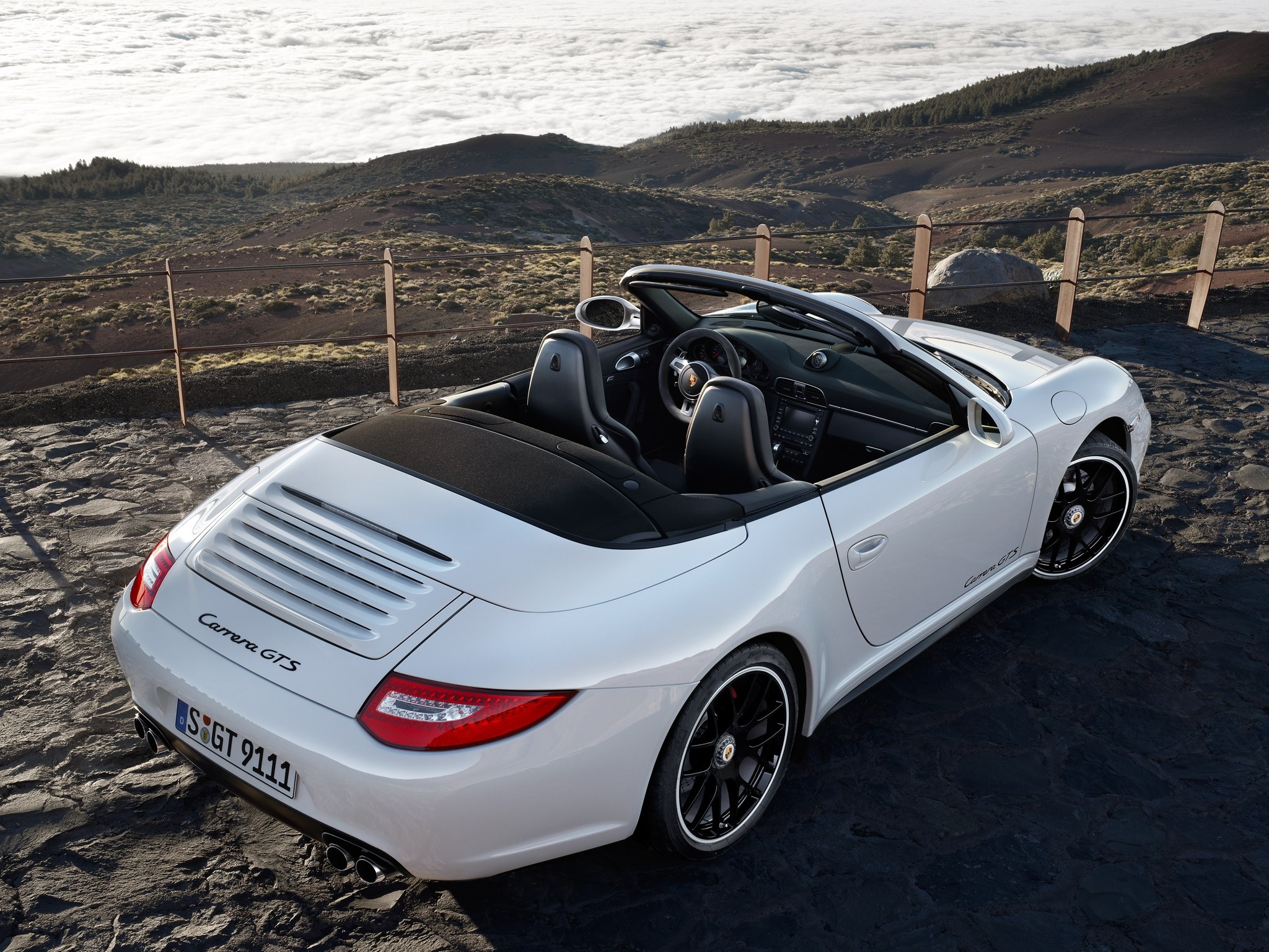 Porsche 911 Carrera Gts Cabriolet photo 24