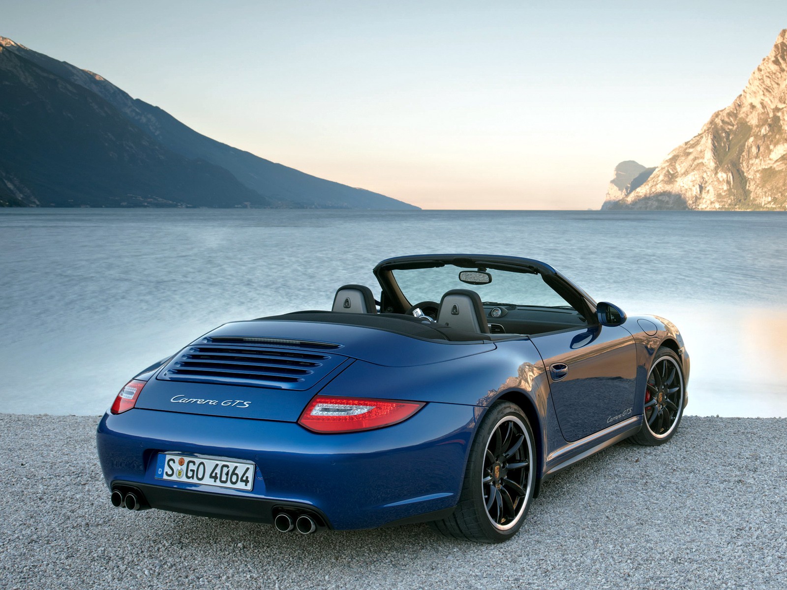 Porsche 911 Carrera Gts Cabriolet photo 25