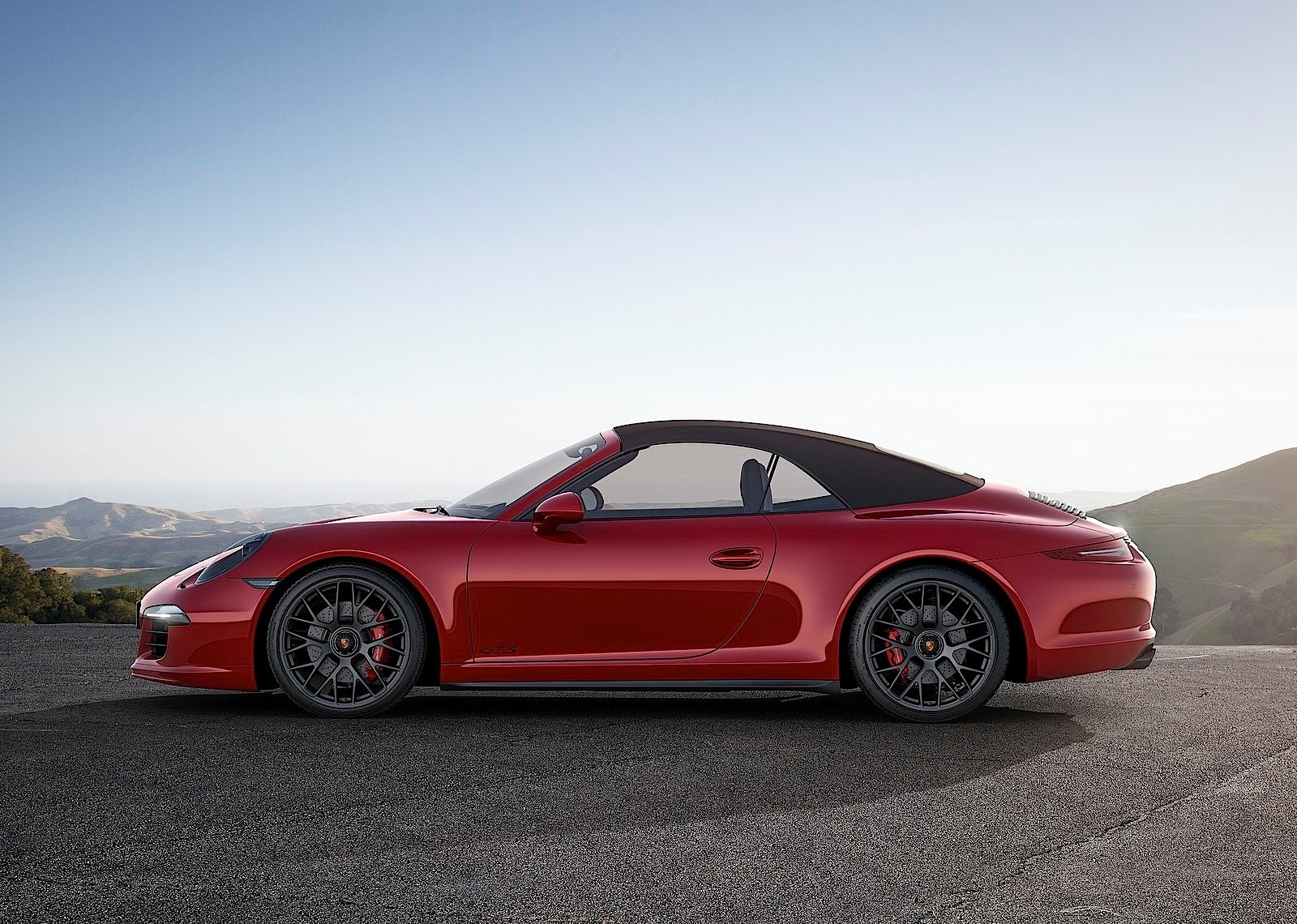 Porsche 911 Carrera Gts photo 2