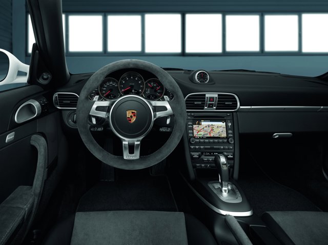 Porsche 911 Carrera Gts photo 21