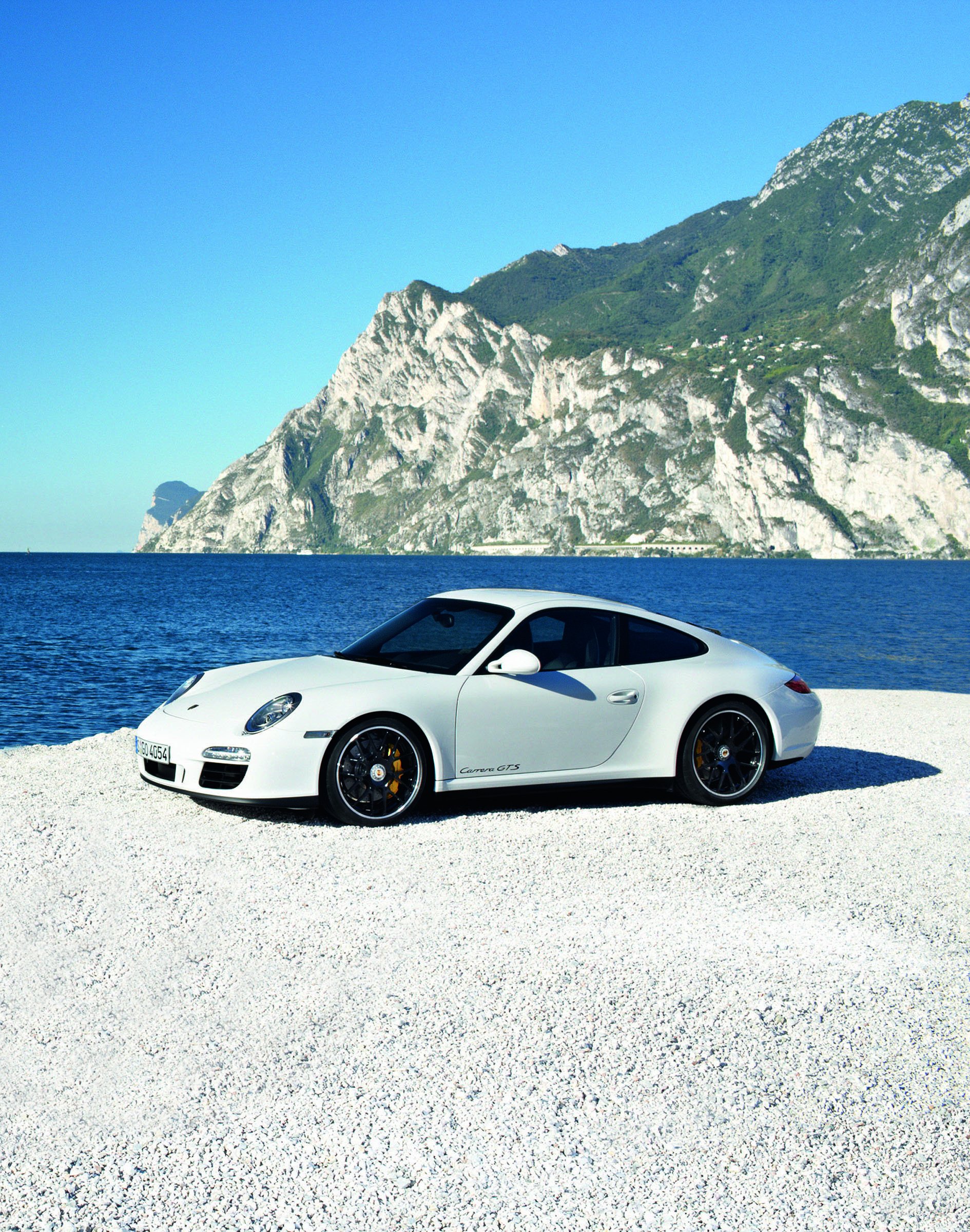 Porsche 911 Carrera Gts photo 13