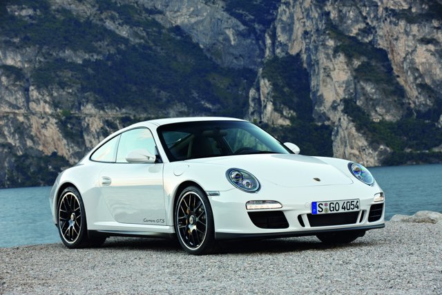 Porsche 911 Carrera Gts photo 14