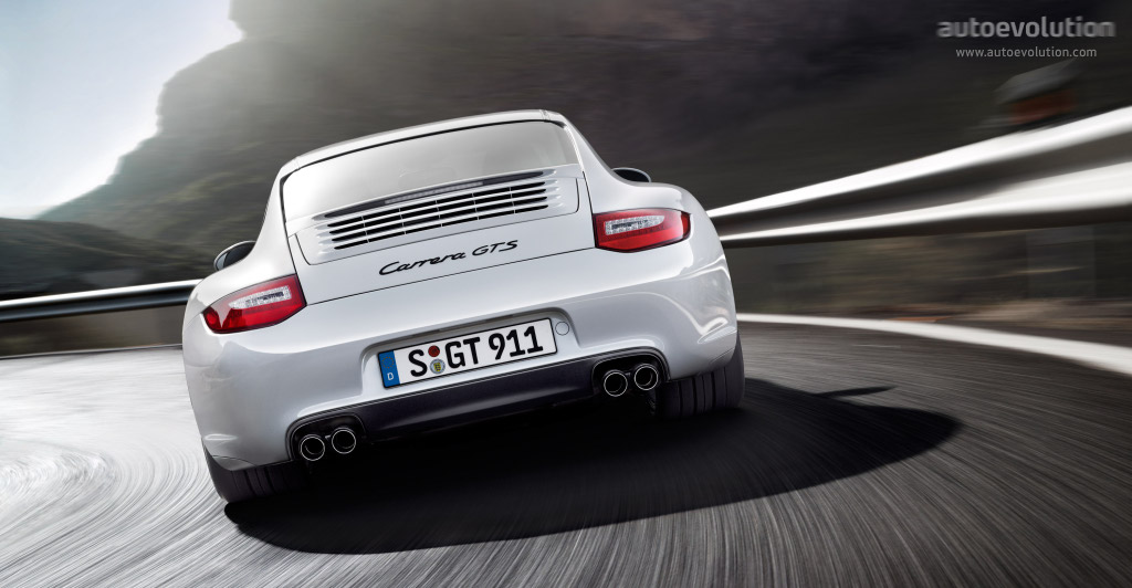 PORSCHE 911 Carrera GTS