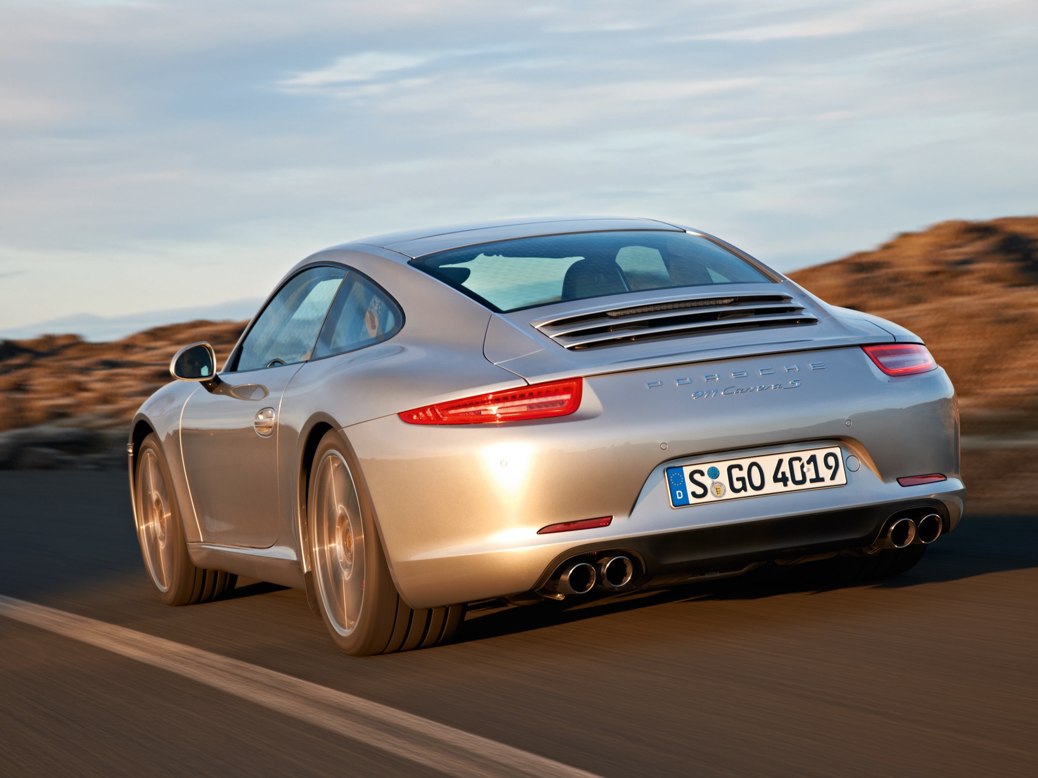 Porsche 911 Carrera S photo 31