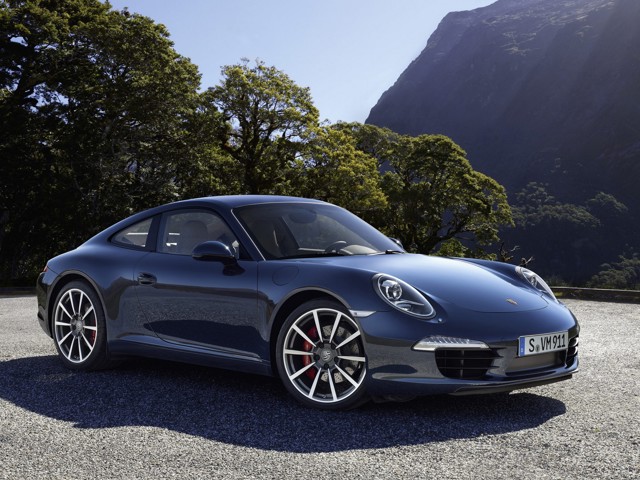 Porsche 911 Carrera S photo 36