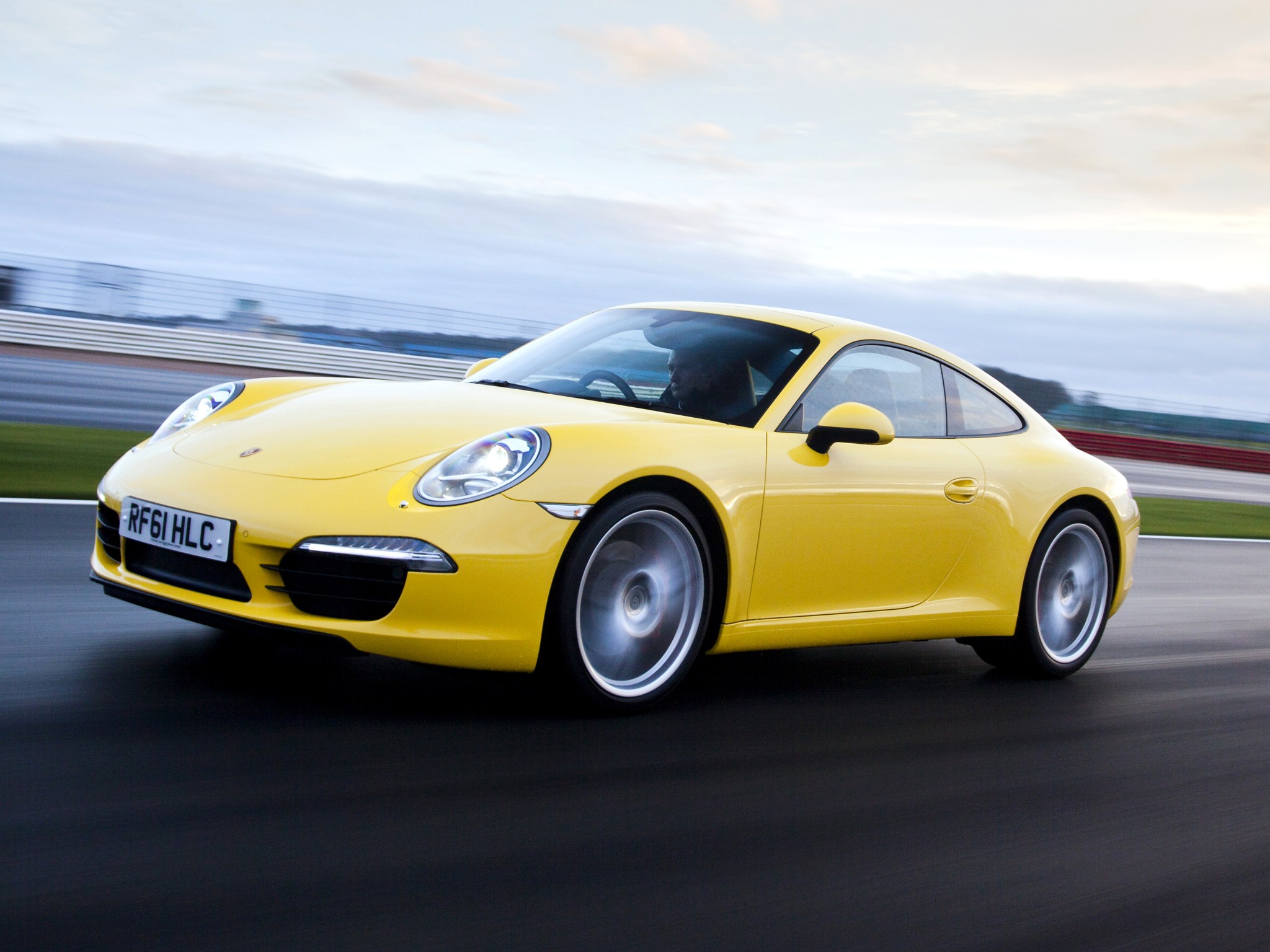 Porsche 911 Carrera S photo 46