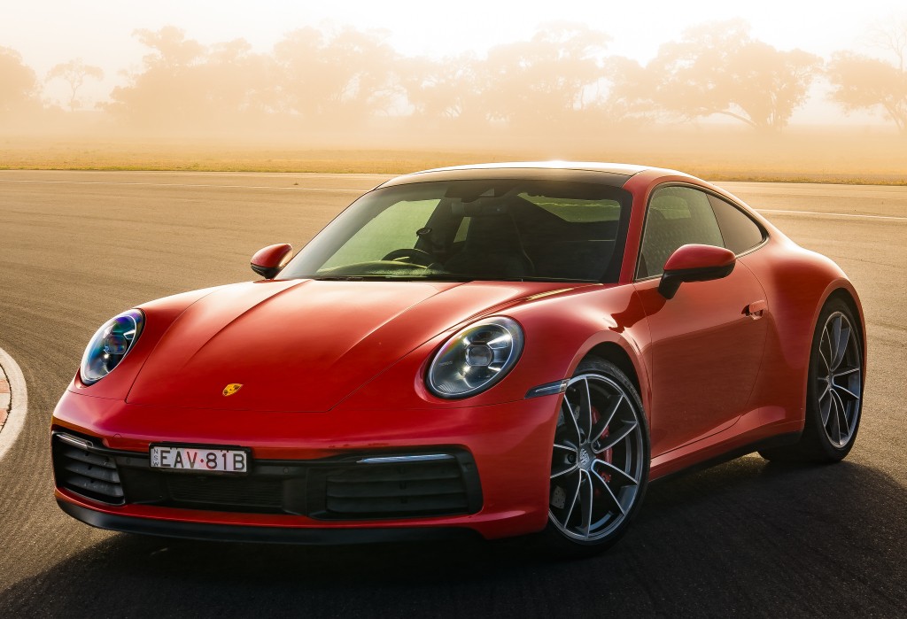 Porsche 911 Carrera S photo 3