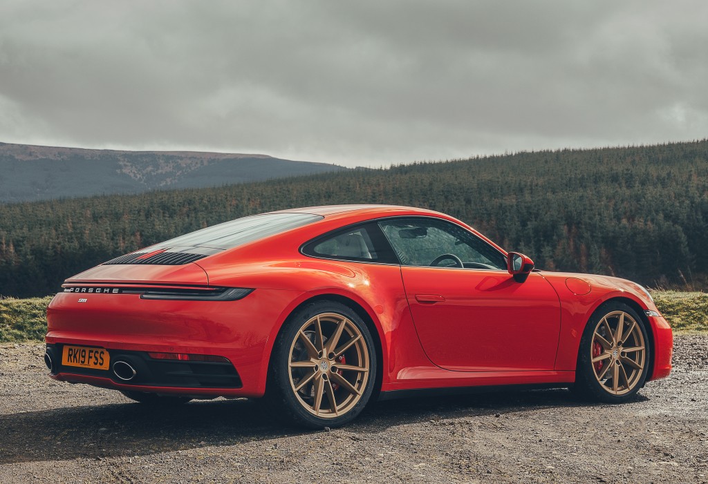 Porsche 911 Carrera S photo 8