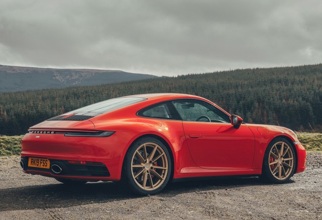 Porsche 911 Carrera S photo 8