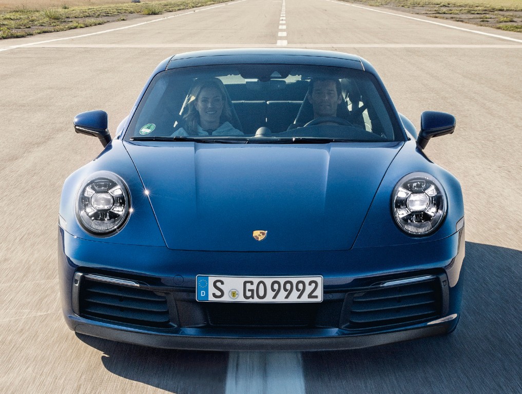 Porsche 911 Carrera S photo 10