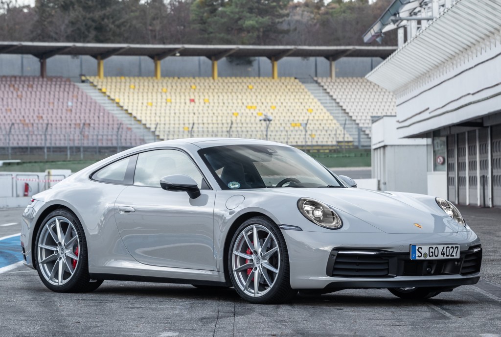 Porsche 911 Carrera S photo 15