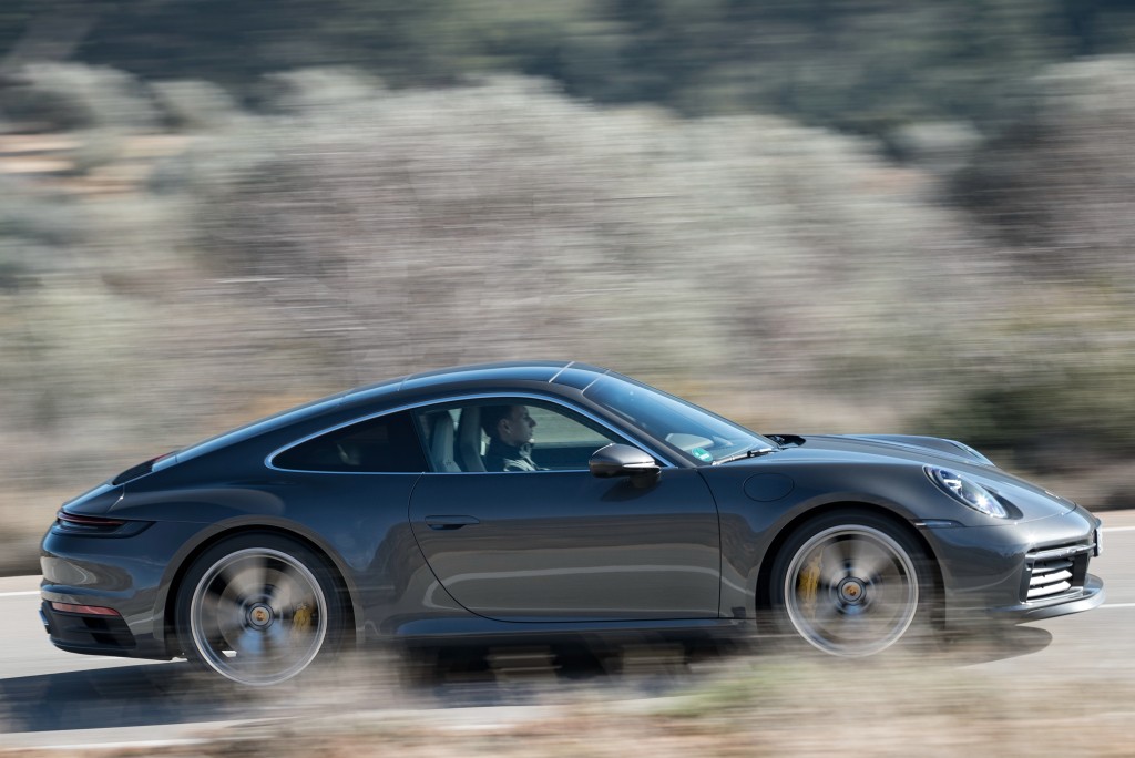 Porsche 911 Carrera S photo 24