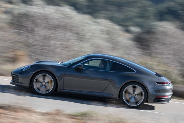 Porsche 911 Carrera S photo 25