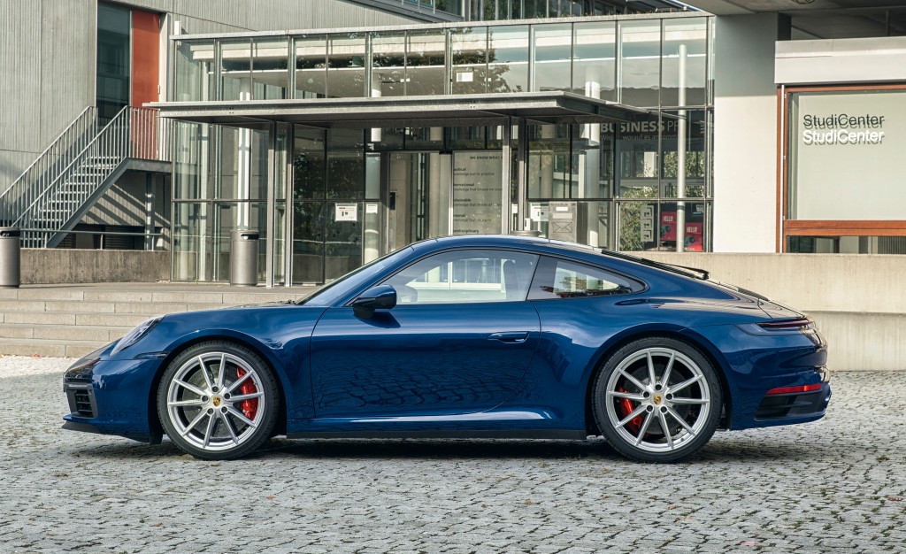 Porsche 911 Carrera S photo 26
