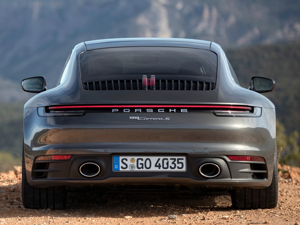 Porsche 911 Carrera S photo 27