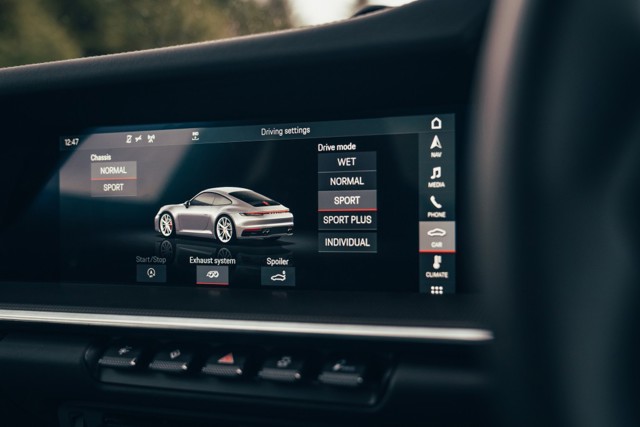 Porsche 911 Carrera S photo 68