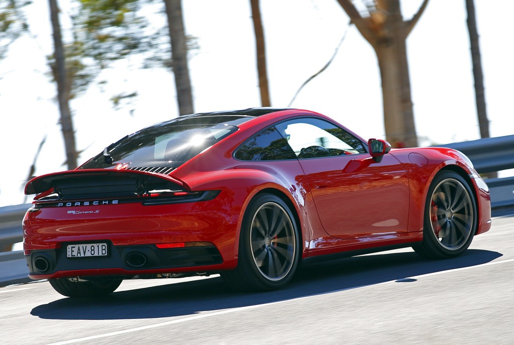 Porsche 911 Carrera S photo 43