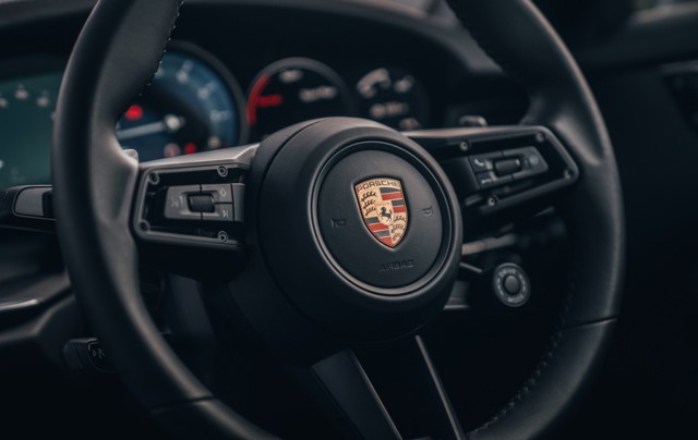 Porsche 911 Carrera S photo 71