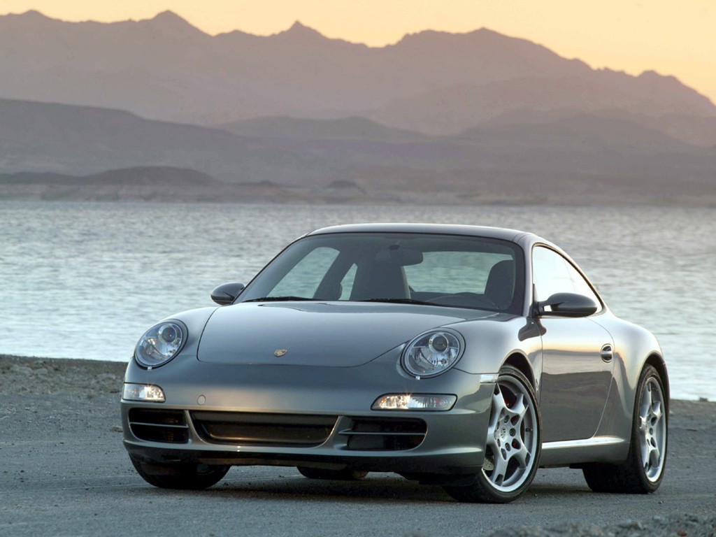 Porsche 911 Carrera S photo 9